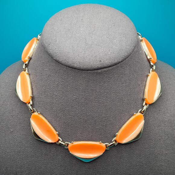 Vintage Orange Lucite Choker Necklace, Gold Tone, 1950s Vintage Jewelry - Picture 2 of 10